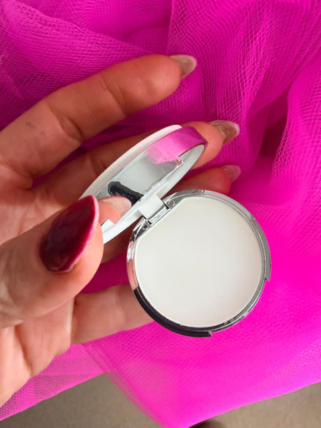 Balsamo lip gloss   'POI LEI ALLA FINE CE LA FA SEMPRE...'